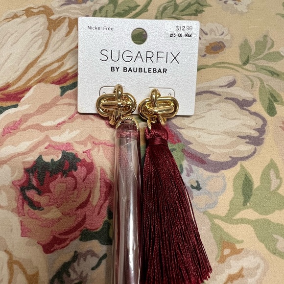 Pin & earrings bracelet - Picture 8 of 9